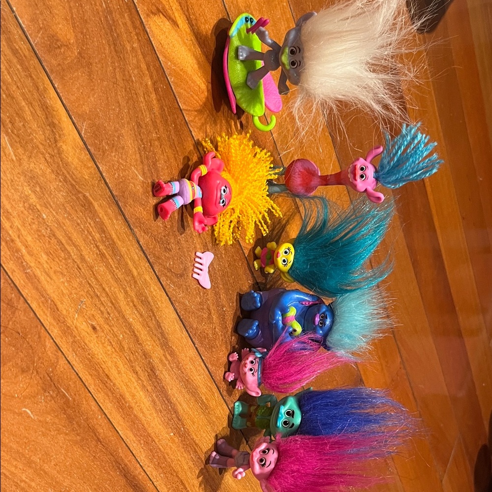 Trolls toys